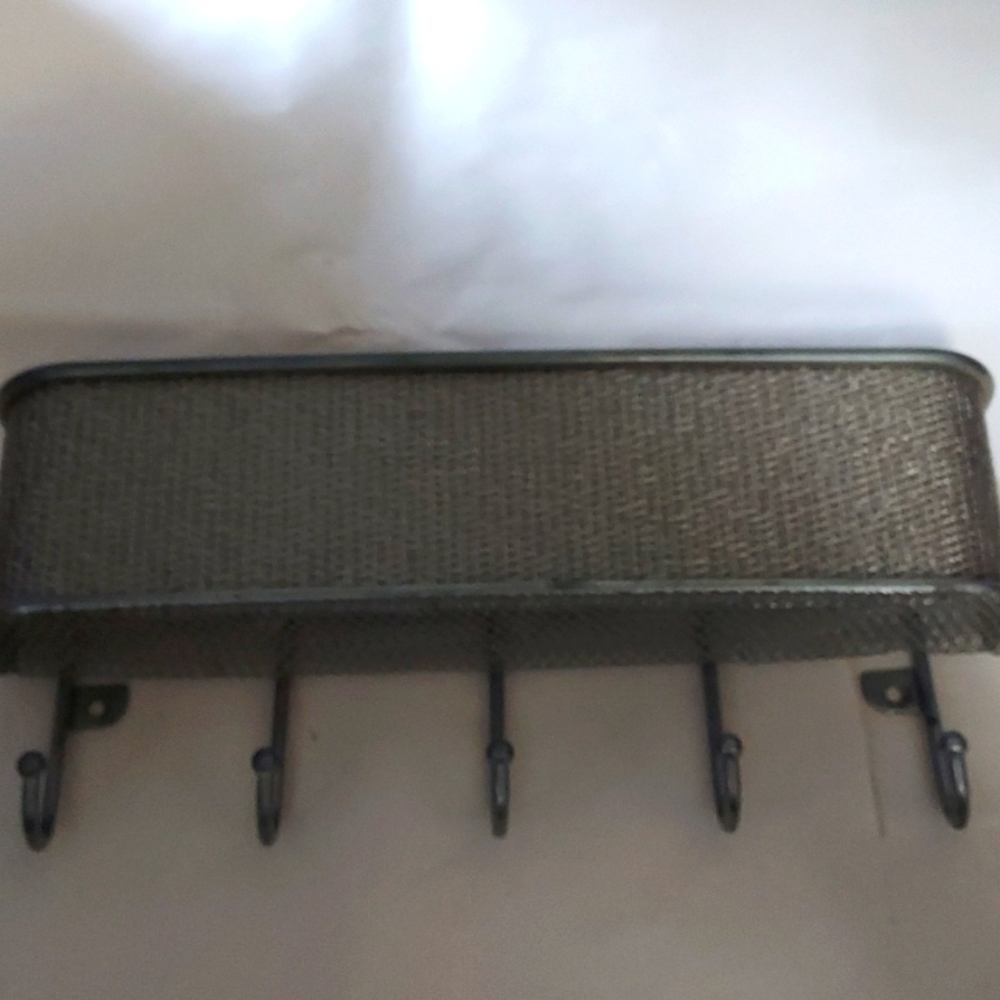 Key And Mail Holder